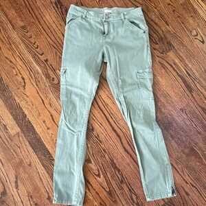 Like new Roxy cargo pants